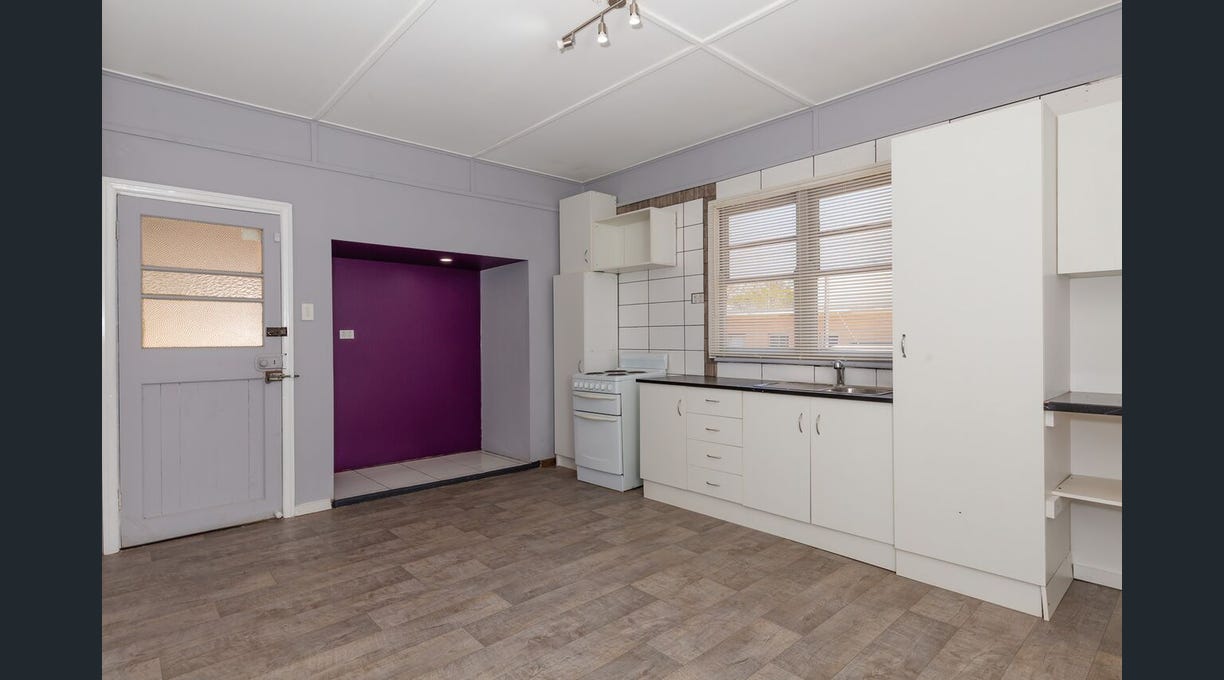 Kitchen before renovation